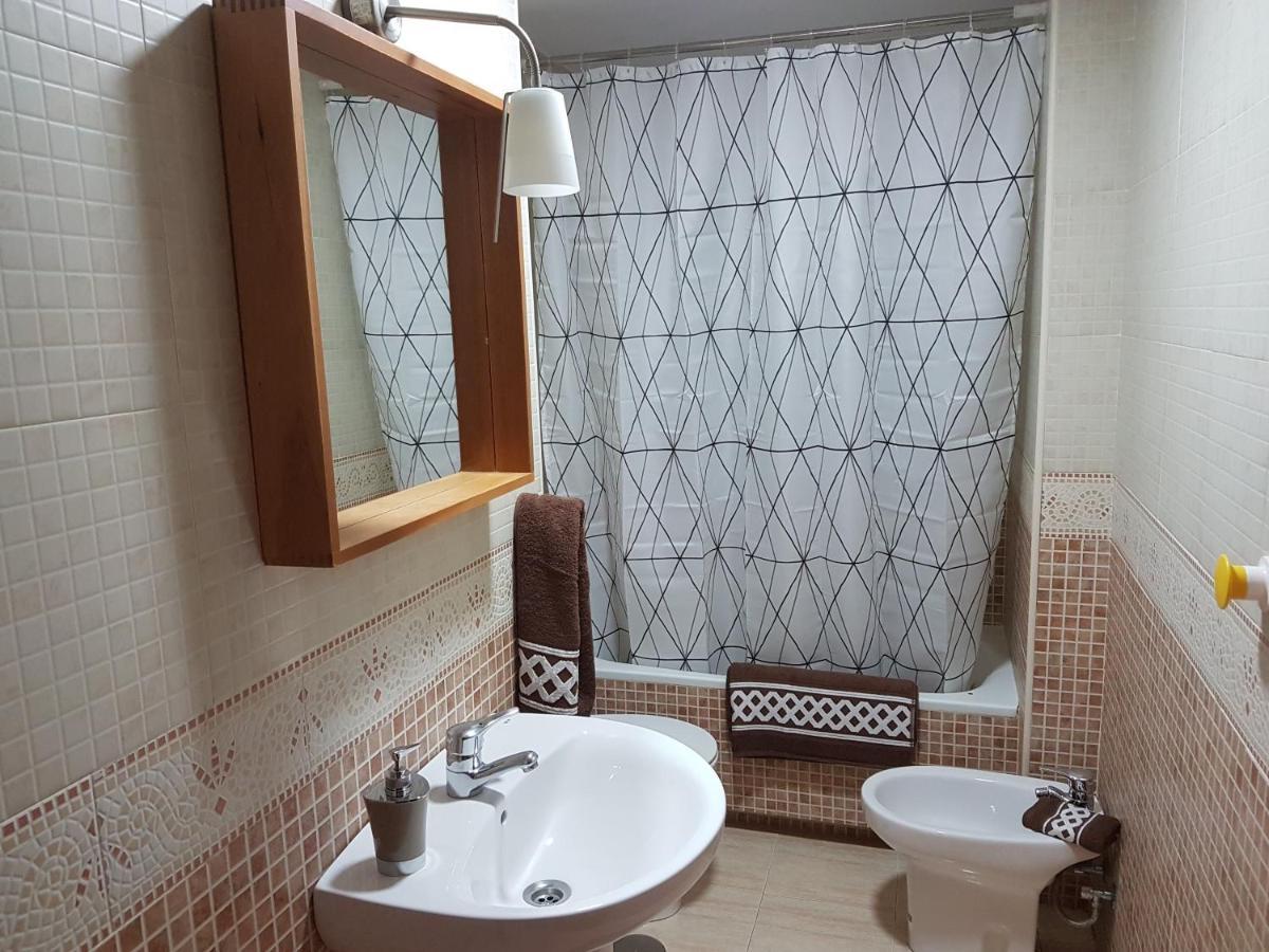 Apartamentos Seneca Junto Al Centro Малага Экстерьер фото