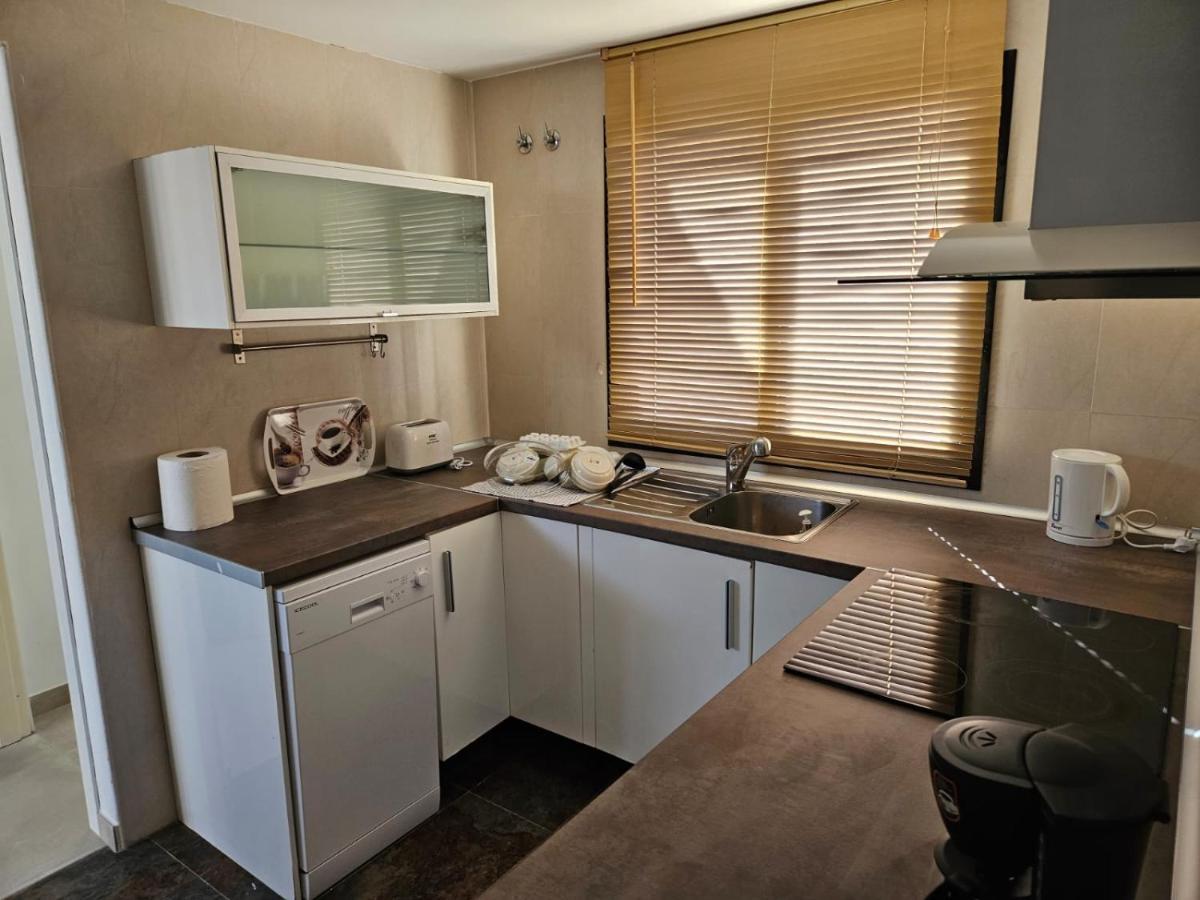 Apartamentos Seneca Junto Al Centro Малага Экстерьер фото