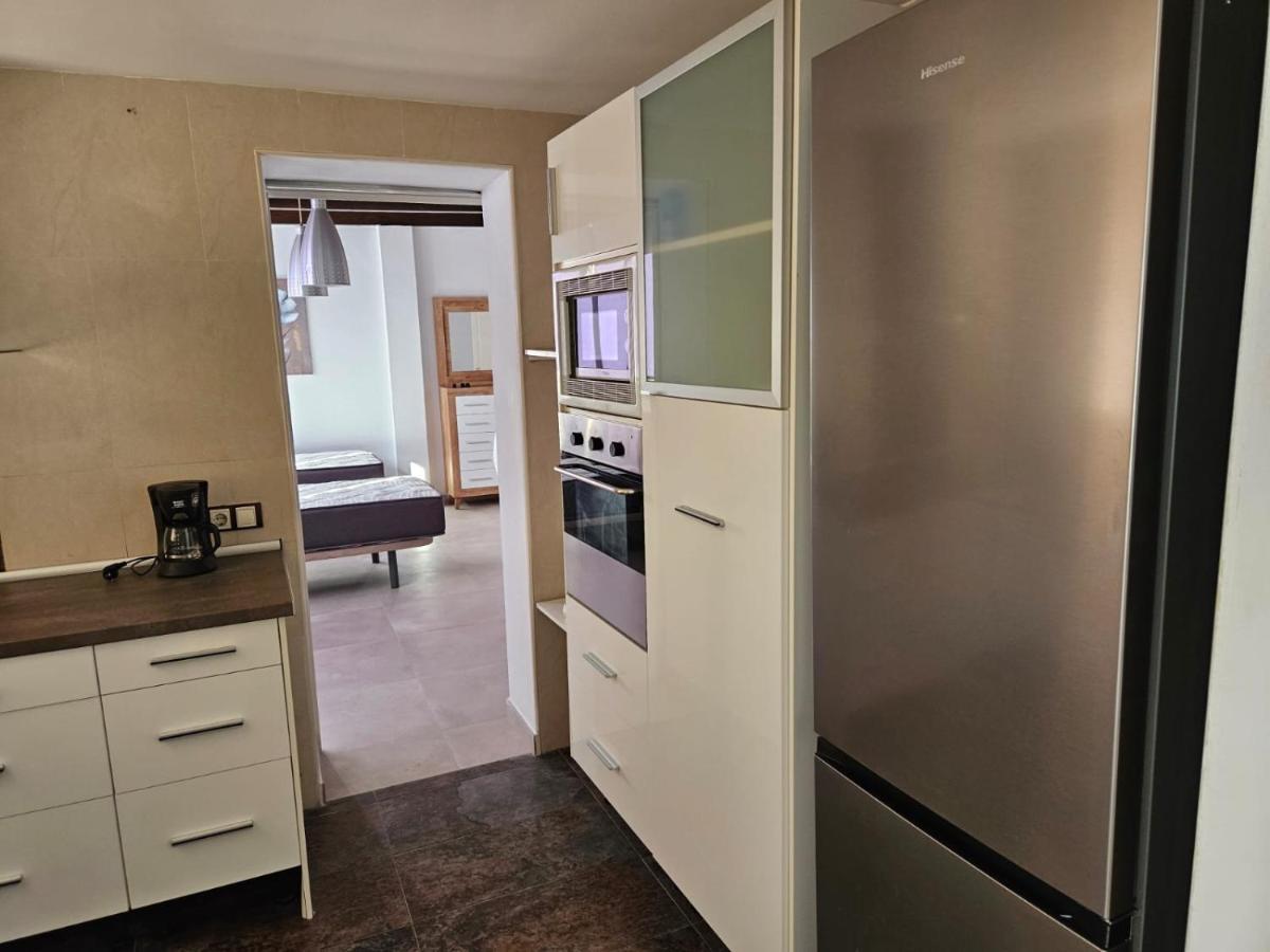 Apartamentos Seneca Junto Al Centro Малага Экстерьер фото