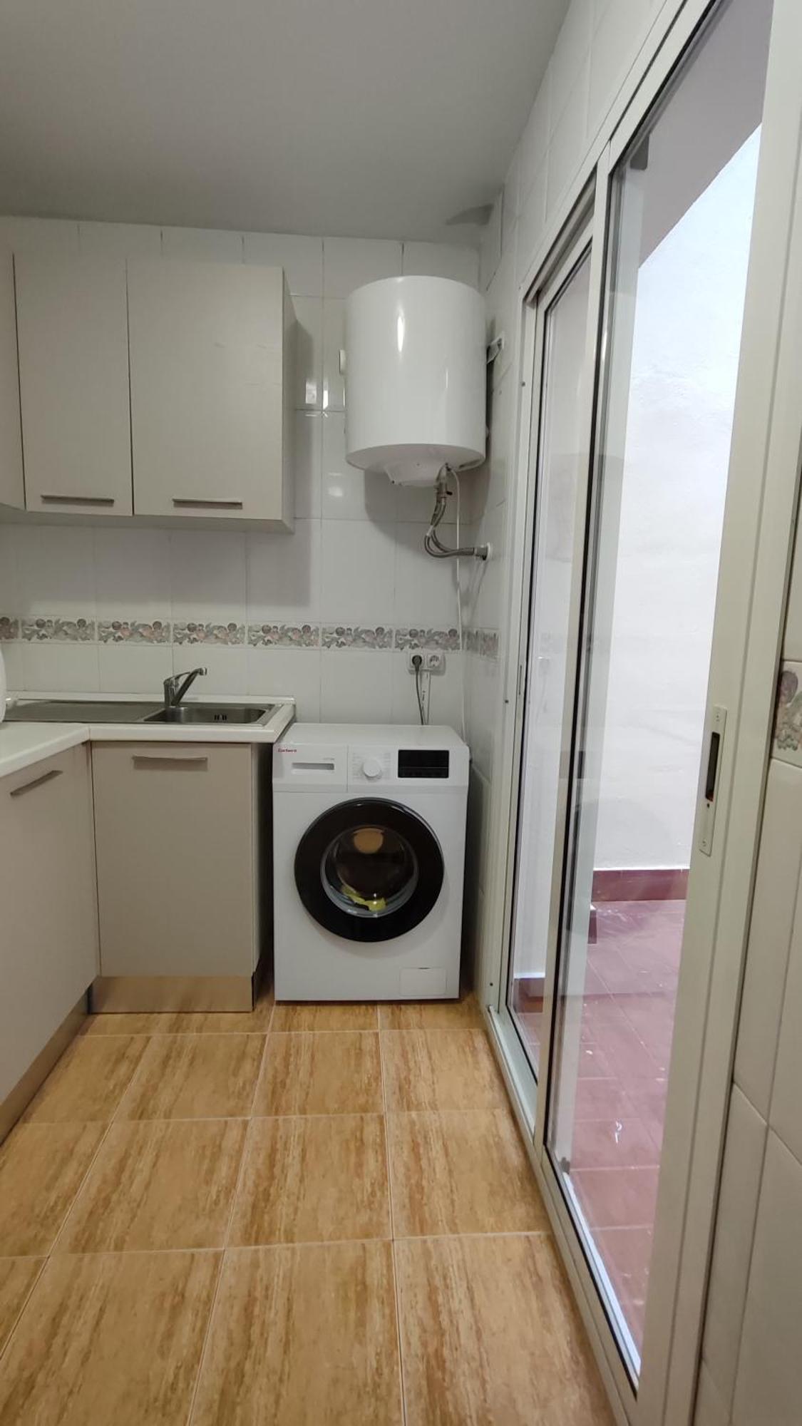 Apartamentos Seneca Junto Al Centro Малага Экстерьер фото