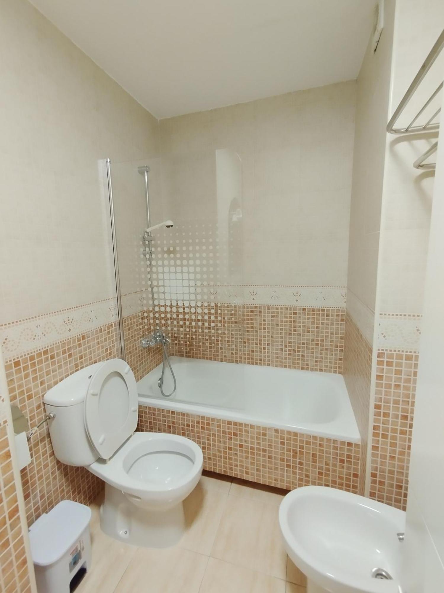 Apartamentos Seneca Junto Al Centro Малага Экстерьер фото